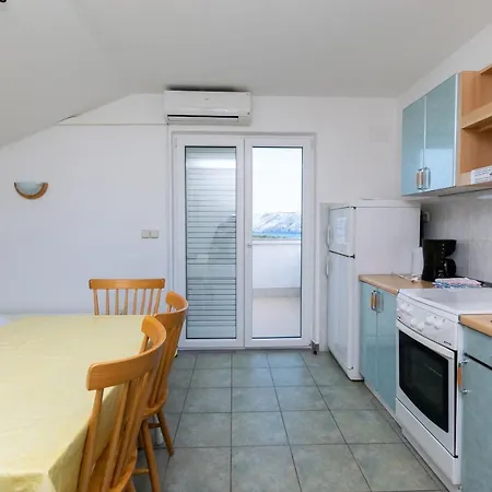 Ivan M Apartmán Lopar