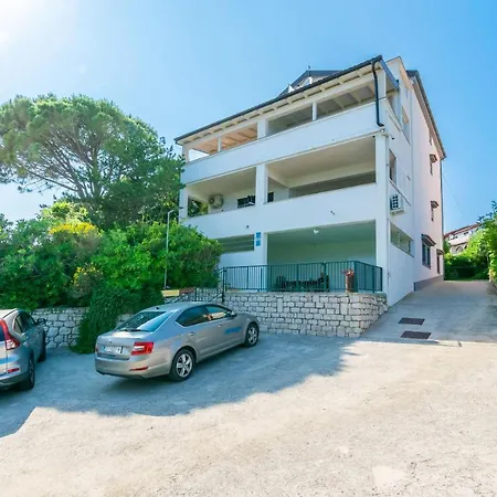 Ivan M Apartament Lopar