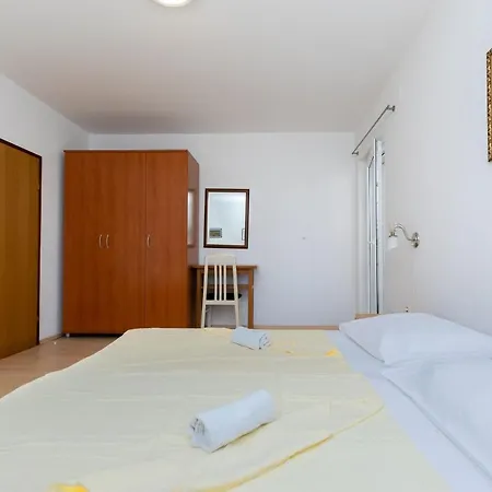 Ivan M Appartement *
